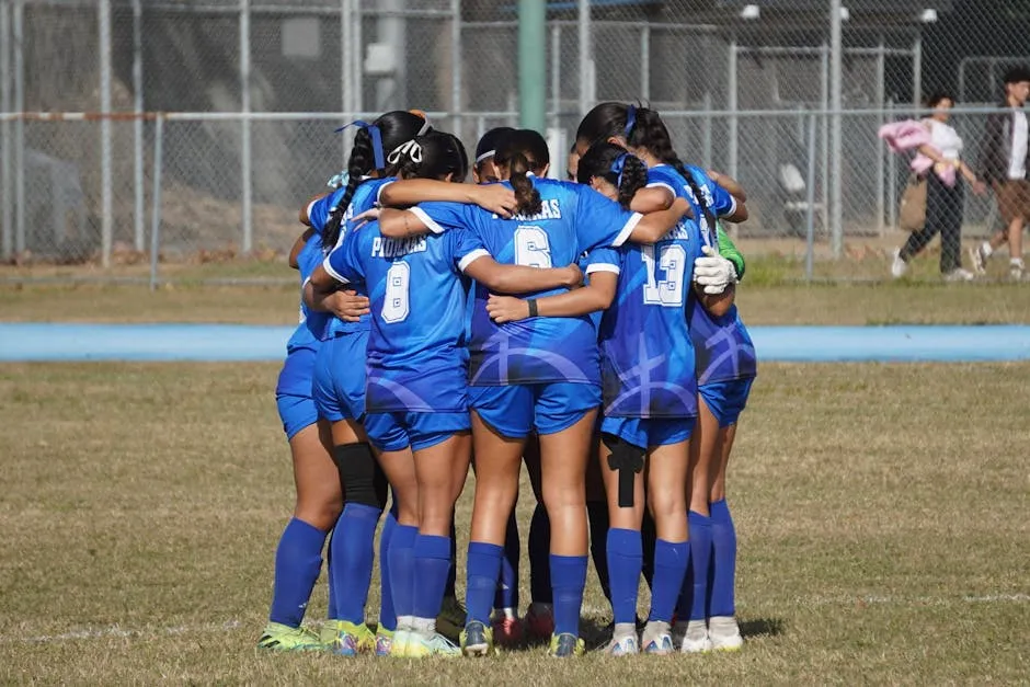 Obrázek s vysvětlením sázky Dvojitá Šance, která pokrývá dva možné výsledky a zvyšuje šance na výhru ve fotbalovém sázení.